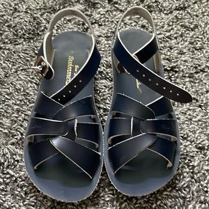Girls sandals